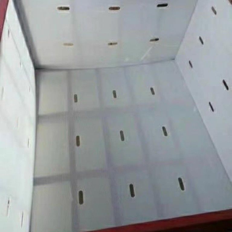 White Turnover Box Rectangular Corrugated Plastic Shipping Boxes Good Bearing Smooth Hardness