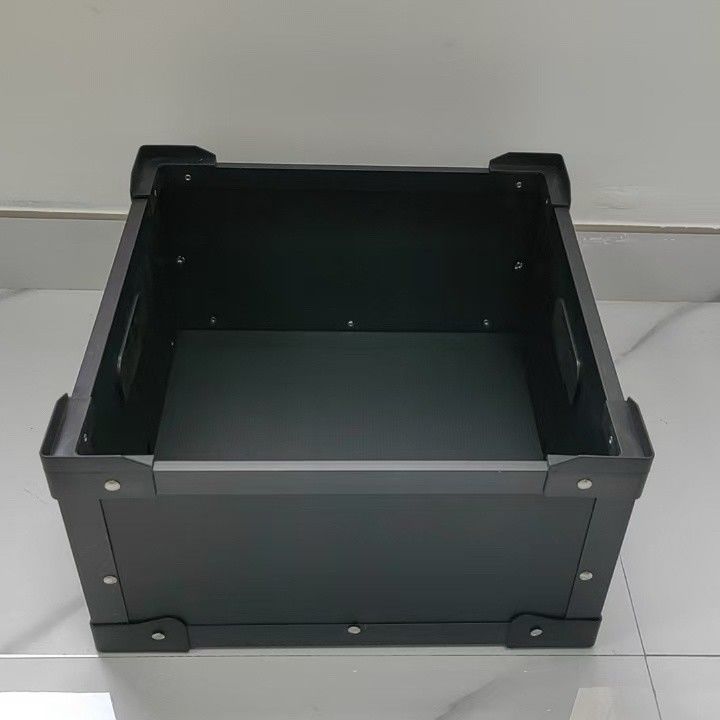 Customized Plastic Shipping Box Good Bearing Black Corrugated Shipping Boxes Impact Resistant